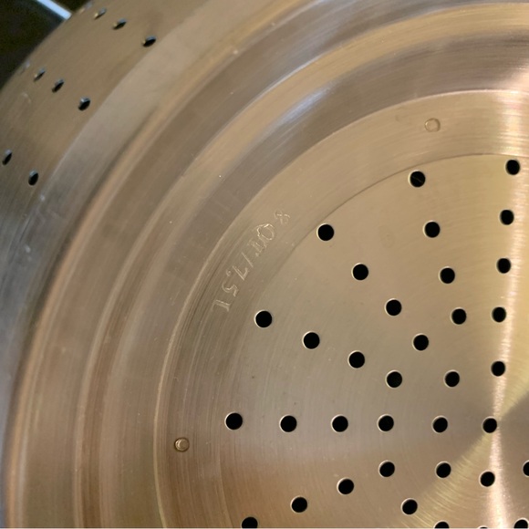 LARGE 8 quart stainless steel fabrique rn coree colander - Picture 7 of 10